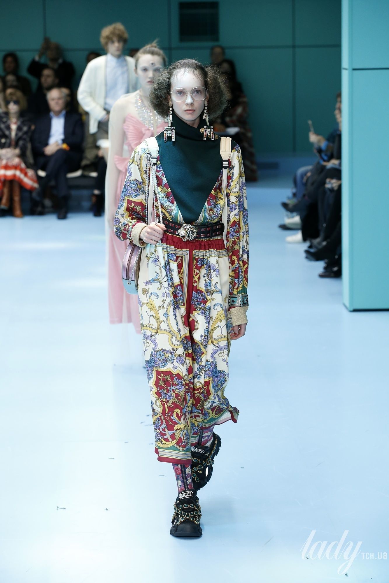 Коллекция Gucci прет-а-порте сезона осень-зима 2018-2019_81