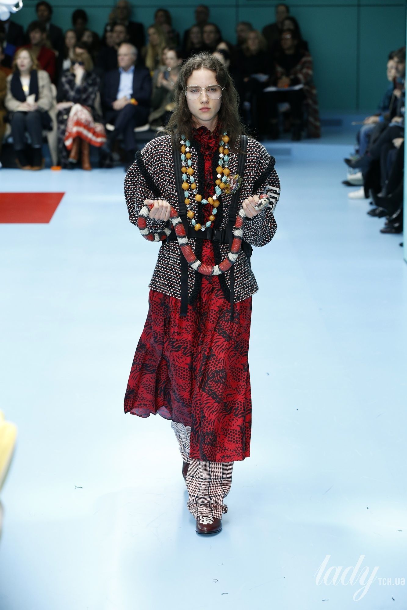 Коллекция Gucci прет-а-порте сезона осень-зима 2018-2019_89
