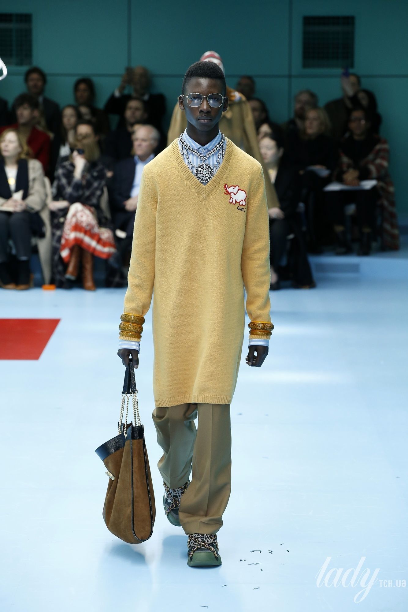Коллекция Gucci прет-а-порте сезона осень-зима 2018-2019_85