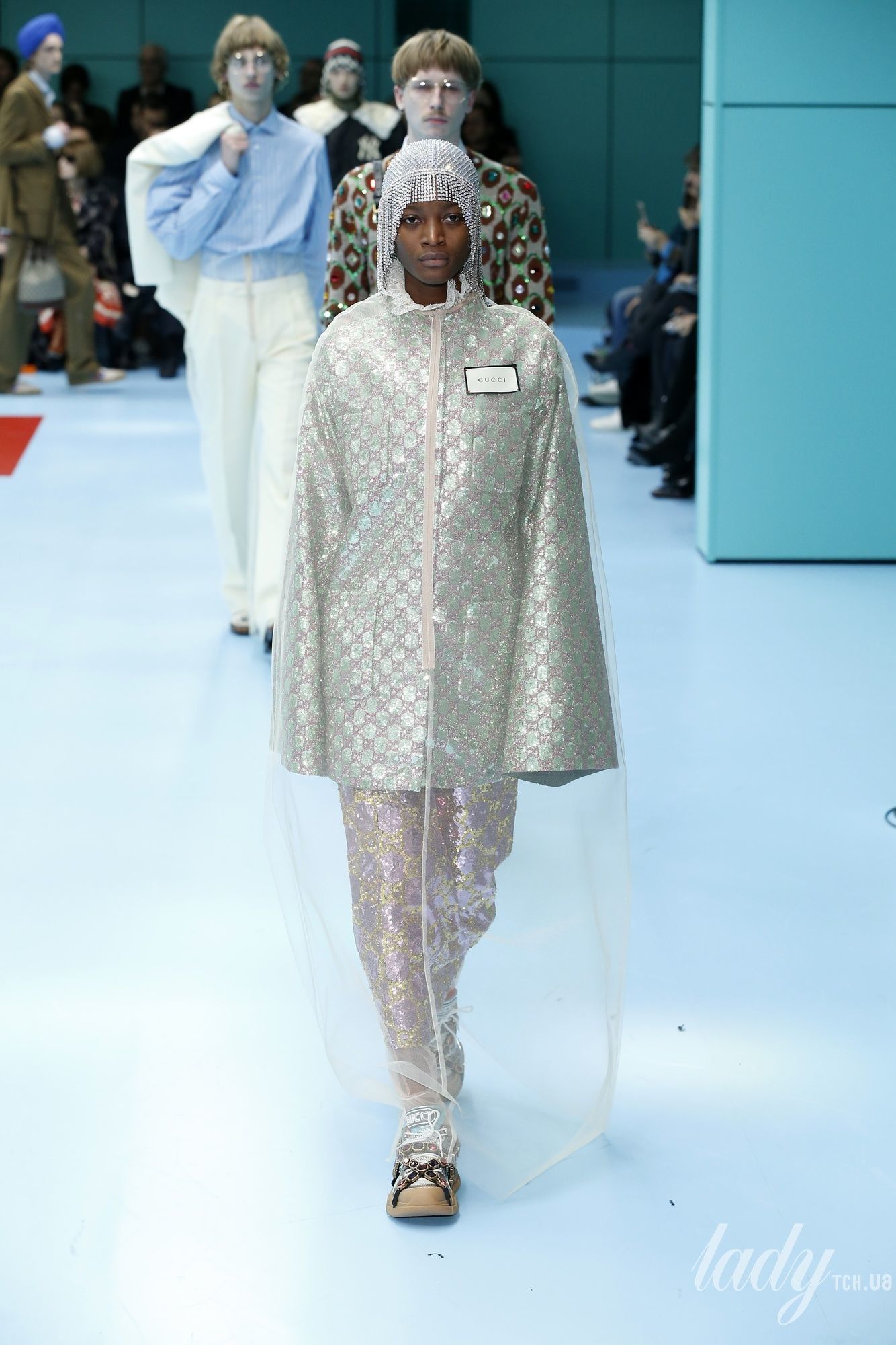 Коллекция Gucci прет-а-порте сезона осень-зима 2018-2019_73