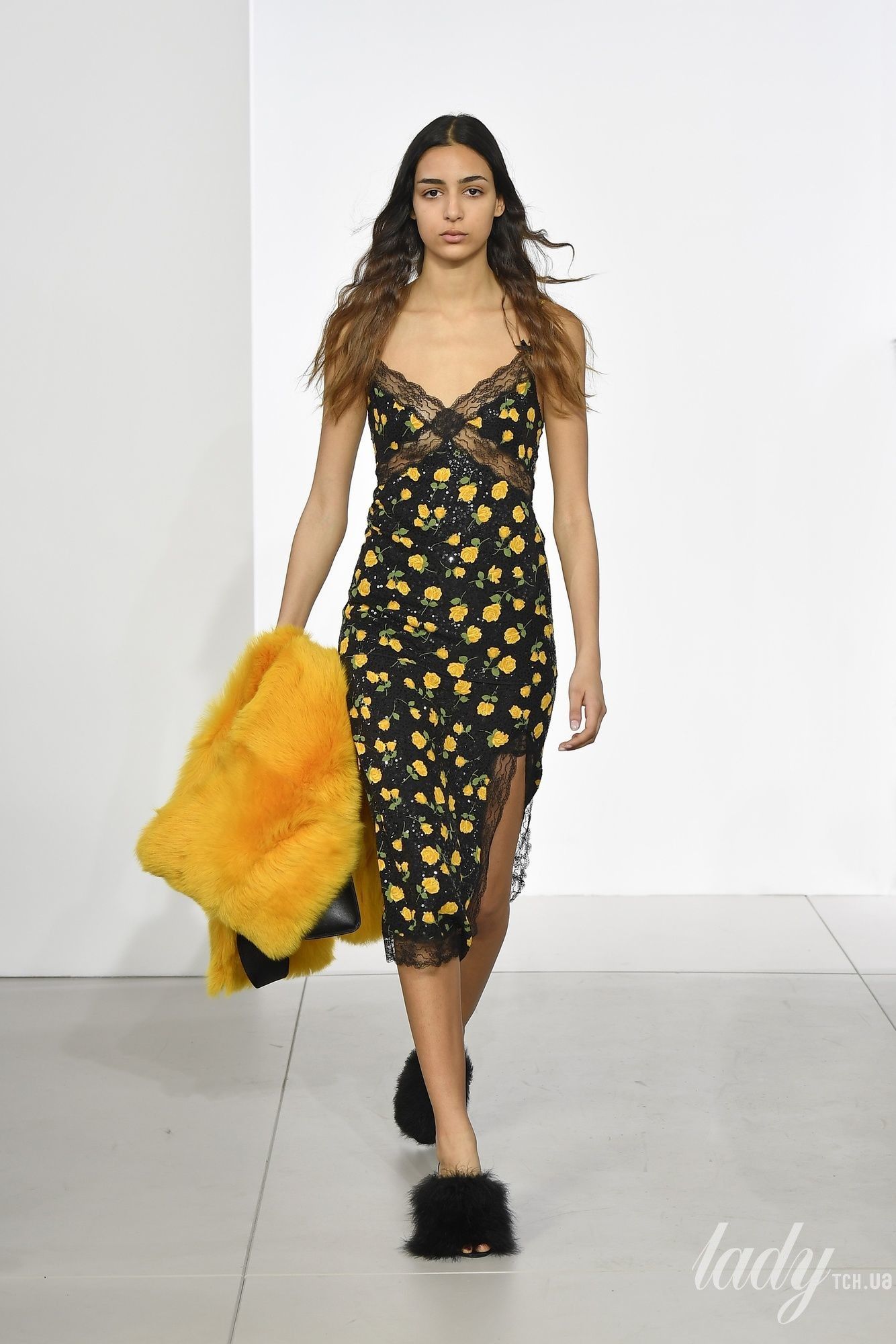 Коллекция Michael Kors прет-а-порте сезона осень-зима 2018-2019_28