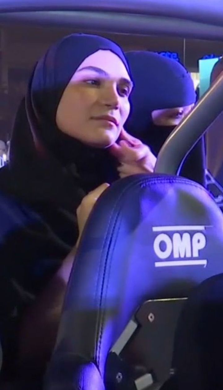 У Саудівській Аравії жінки від завтра отримають право керувати автомобілем