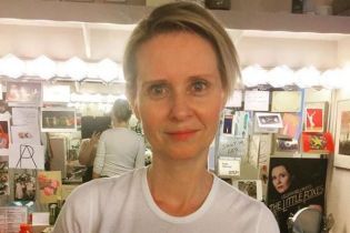 Зірка серіалу "Секс і місто" Синтія Ніксон показала свою дитину-трансгендера