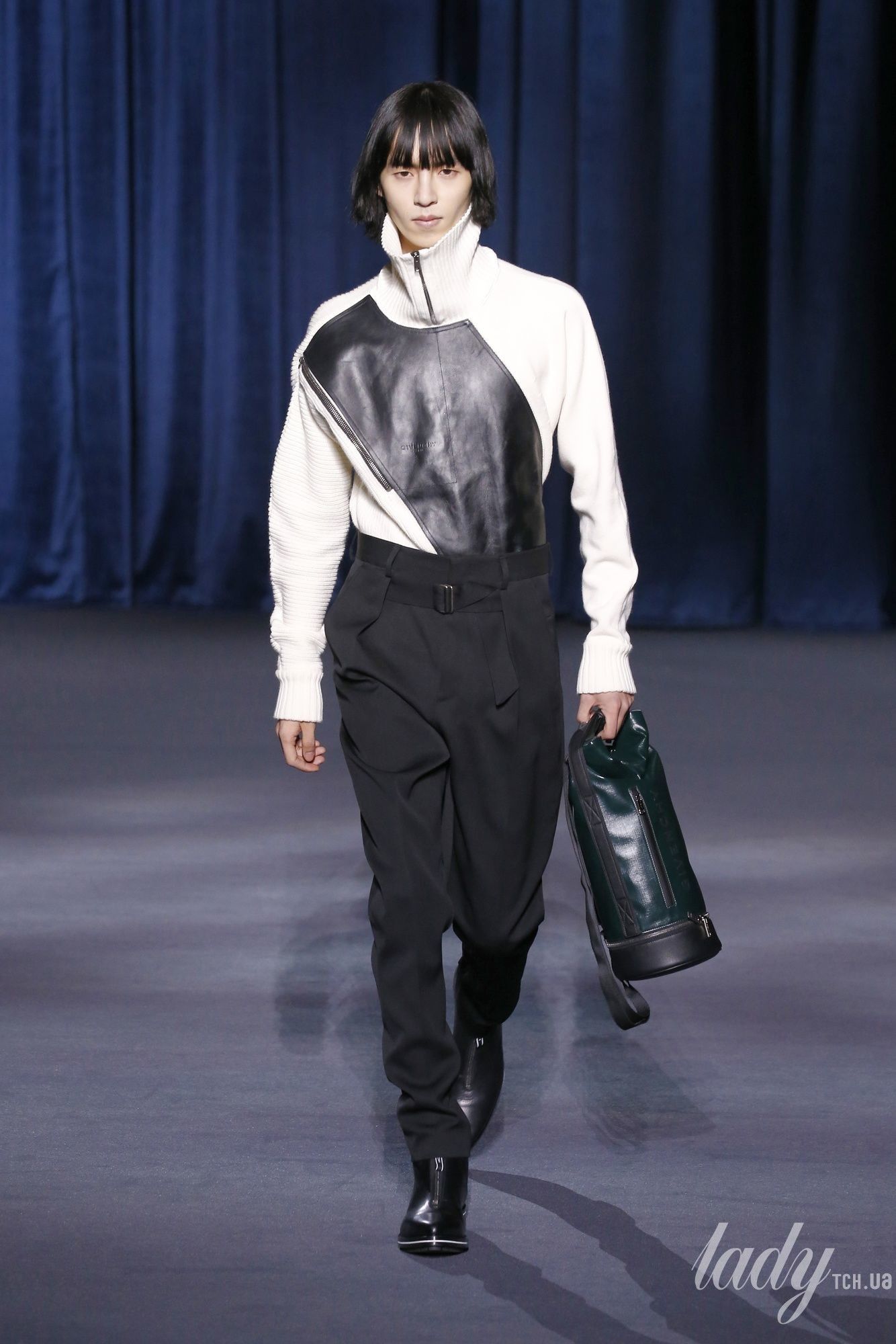 Коллеекция Givenchy прет-а-порте сезона осень-зима 2018-2019_19
