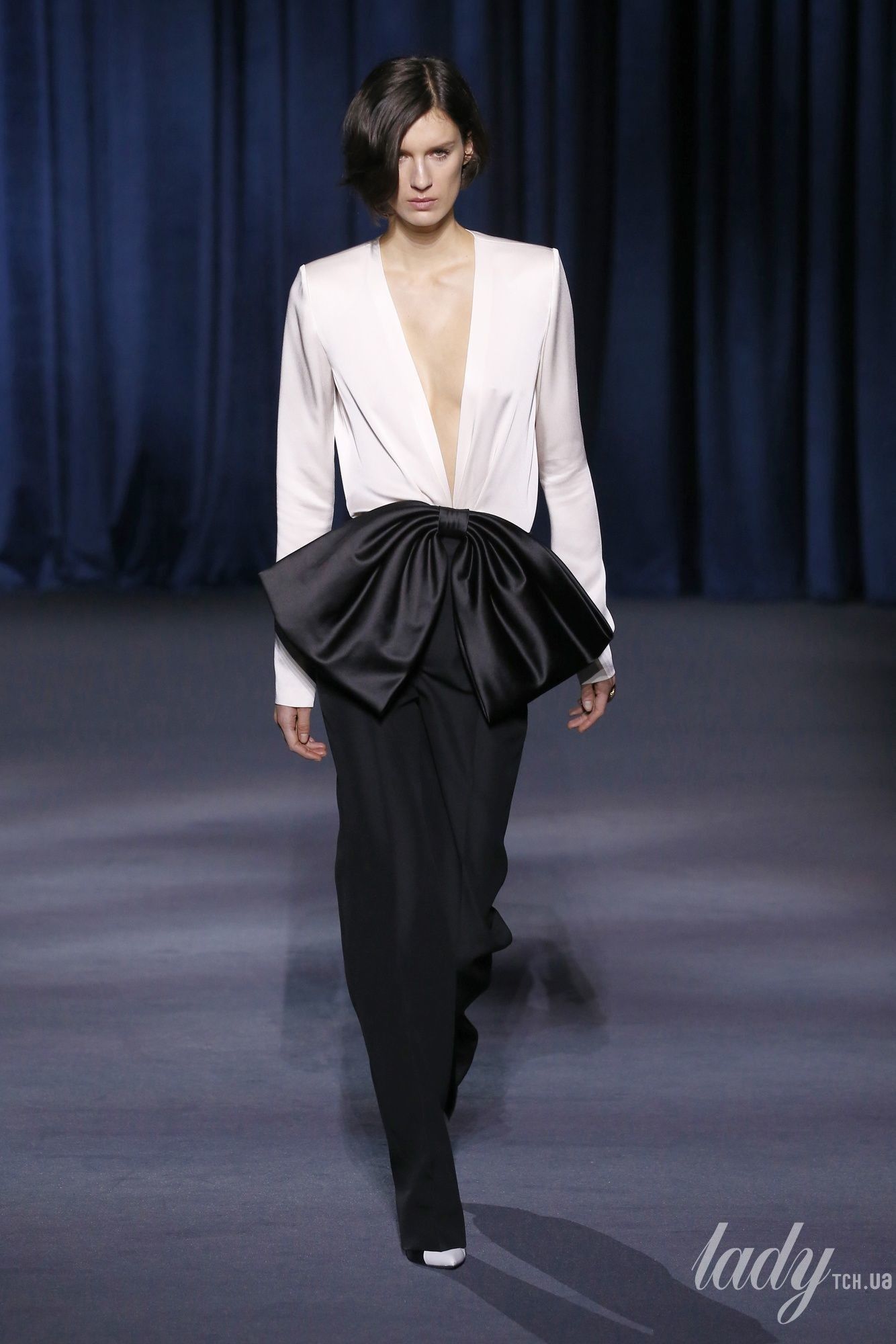 Коллеекция Givenchy прет-а-порте сезона осень-зима 2018-2019_45