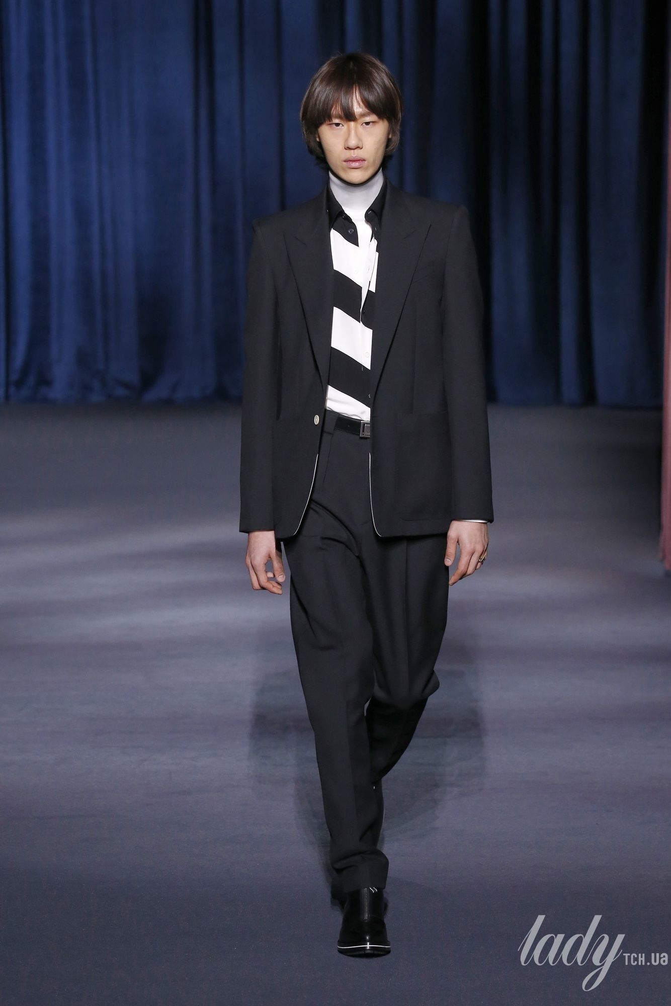 Коллеекция Givenchy прет-а-порте сезона осень-зима 2018-2019_43