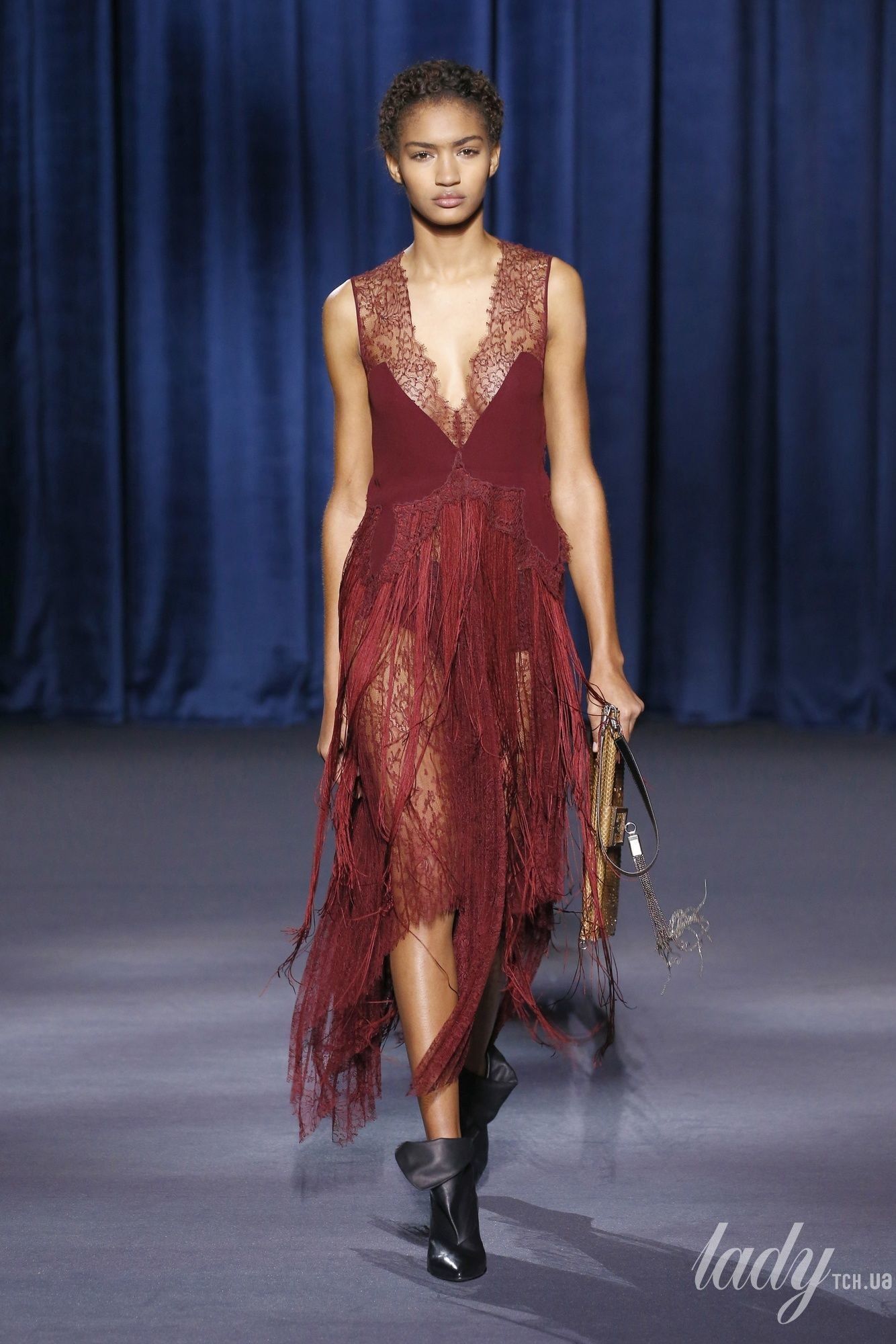 Коллеекция Givenchy прет-а-порте сезона осень-зима 2018-2019_33