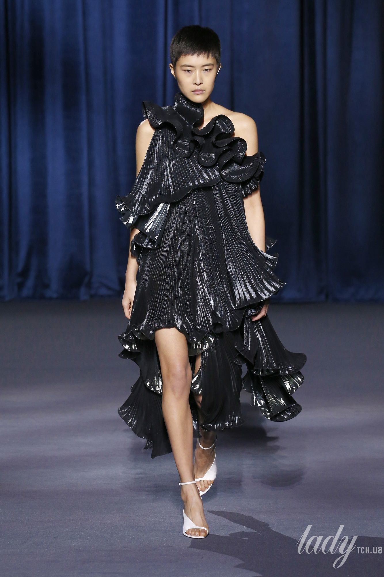 Коллеекция Givenchy прет-а-порте сезона осень-зима 2018-2019_62