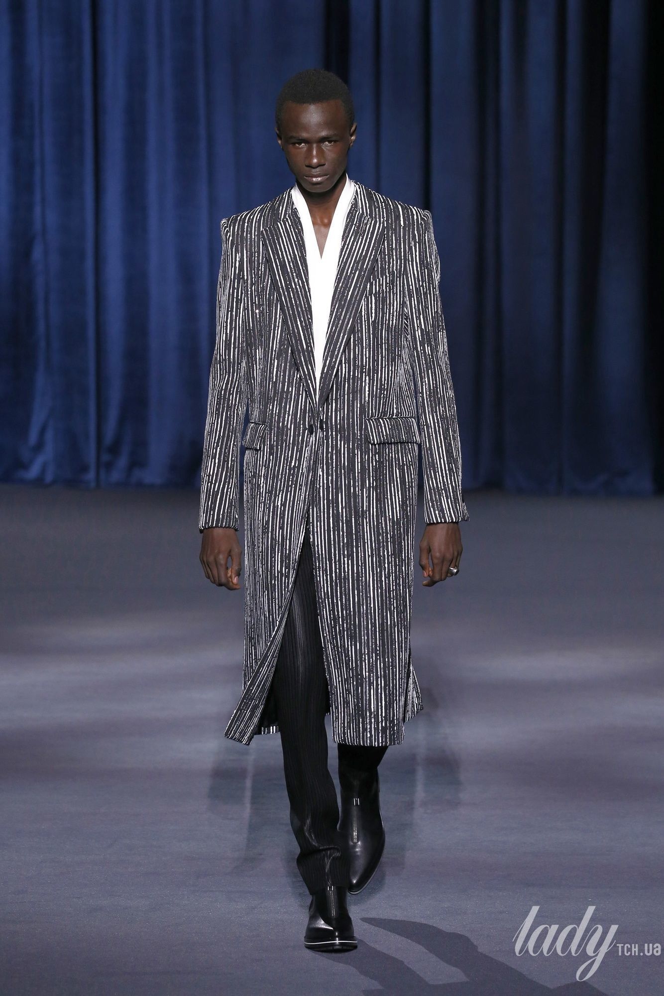 Коллеекция Givenchy прет-а-порте сезона осень-зима 2018-2019_59