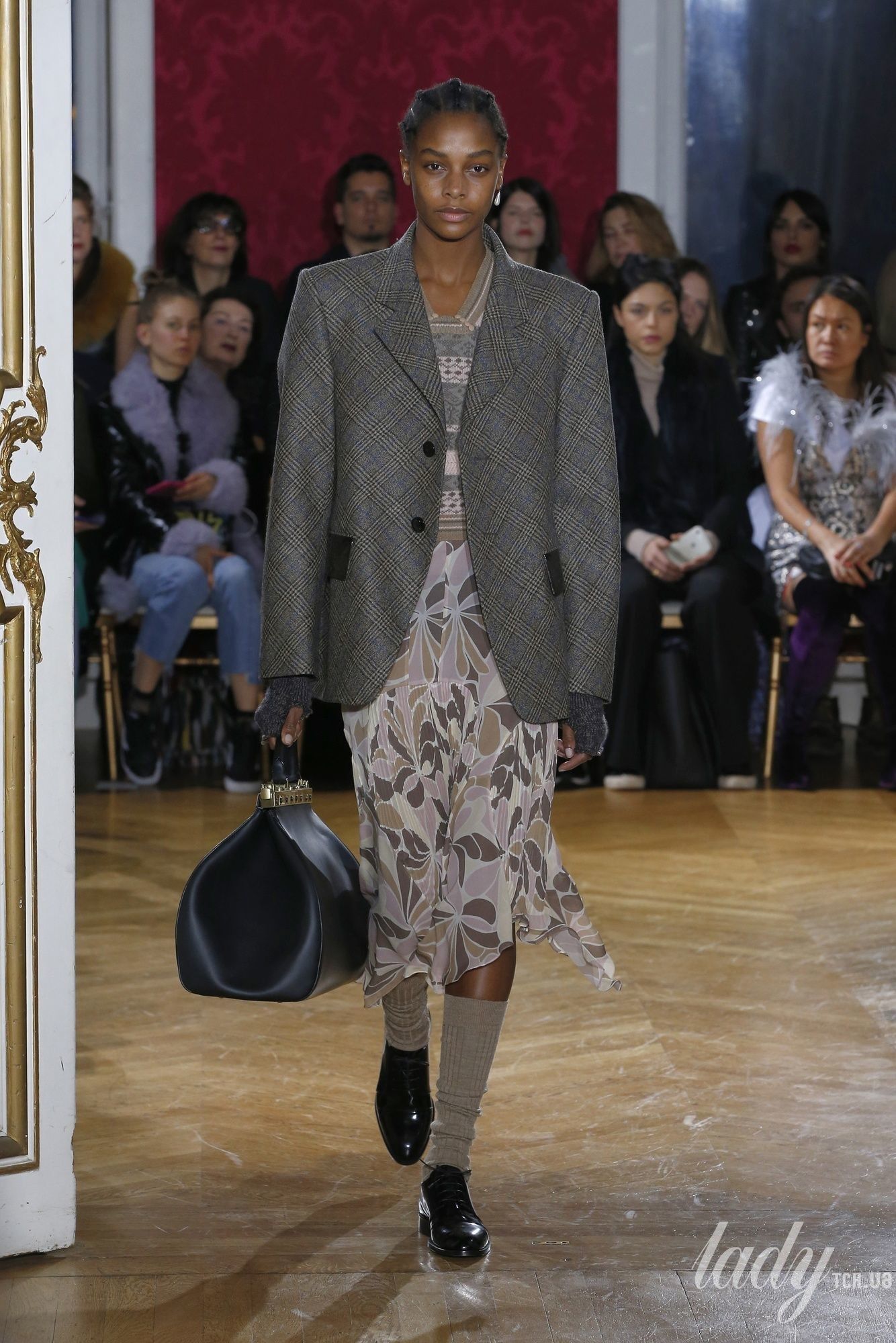 Коллекция John Galliano прет-а-порте сезона осень-зима 2018-2019_30