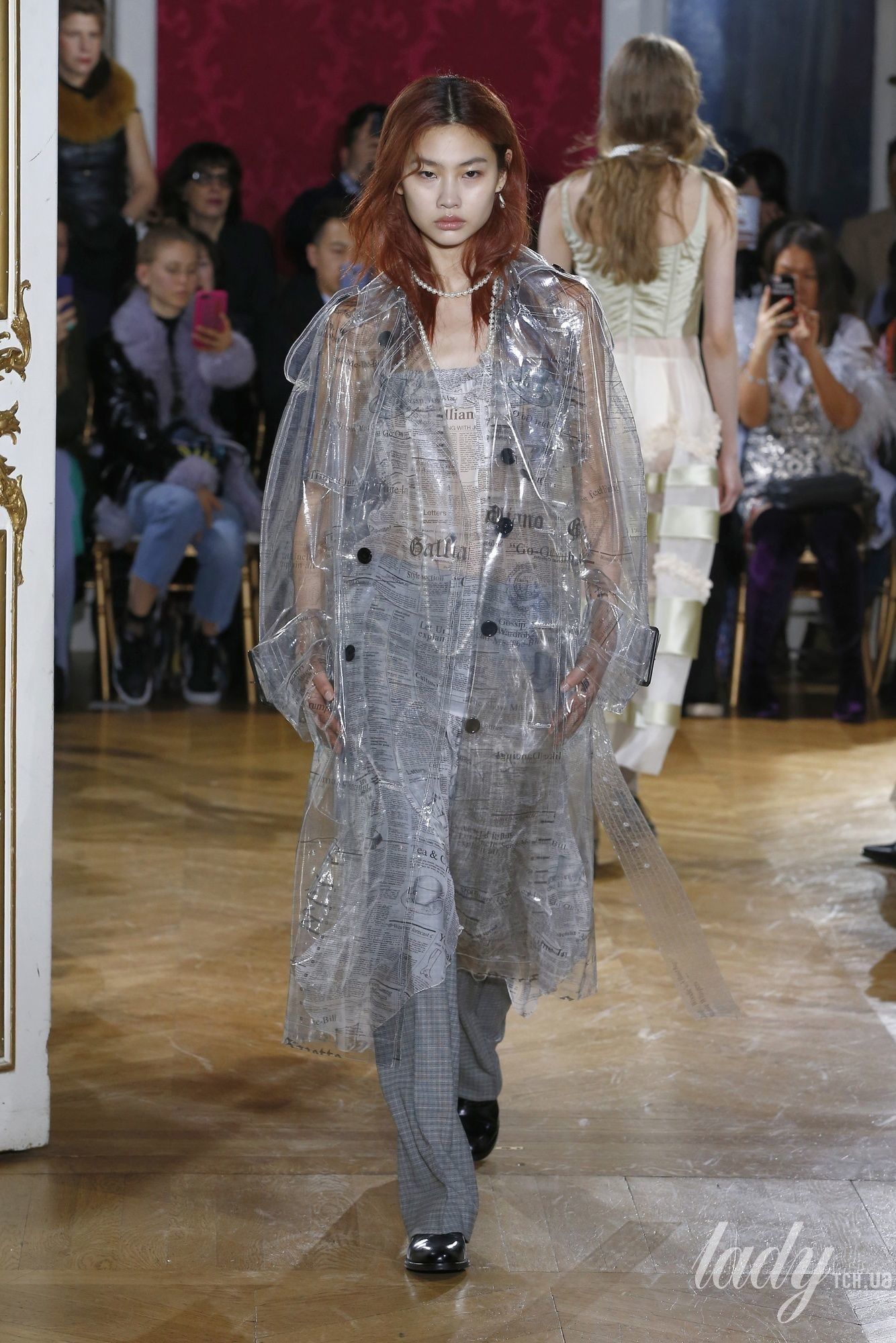 Коллекция John Galliano прет-а-порте сезона осень-зима 2018-2019_13