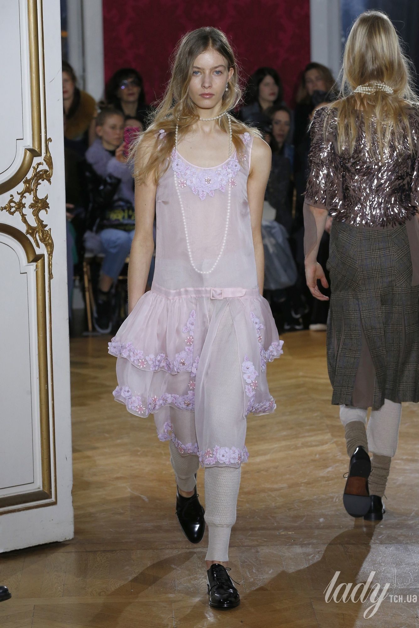 Коллекция John Galliano прет-а-порте сезона осень-зима 2018-2019_27