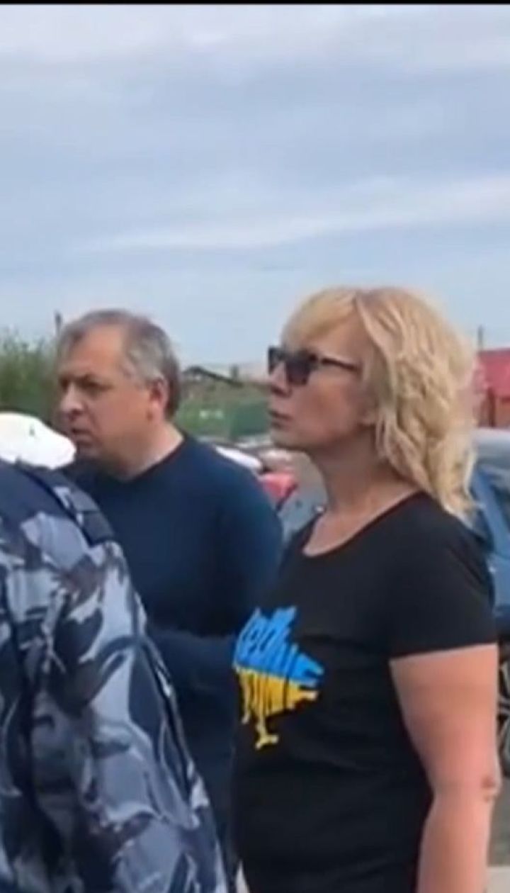 Людмилу Денісову так і не пустили до Олега Сенцова, який голодує вже 47-й день