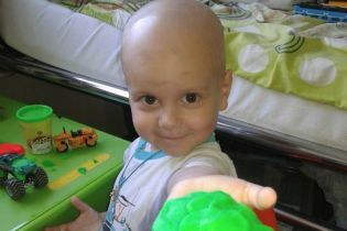 Пухлина мозку поставила під загрозу життя Ярославчика