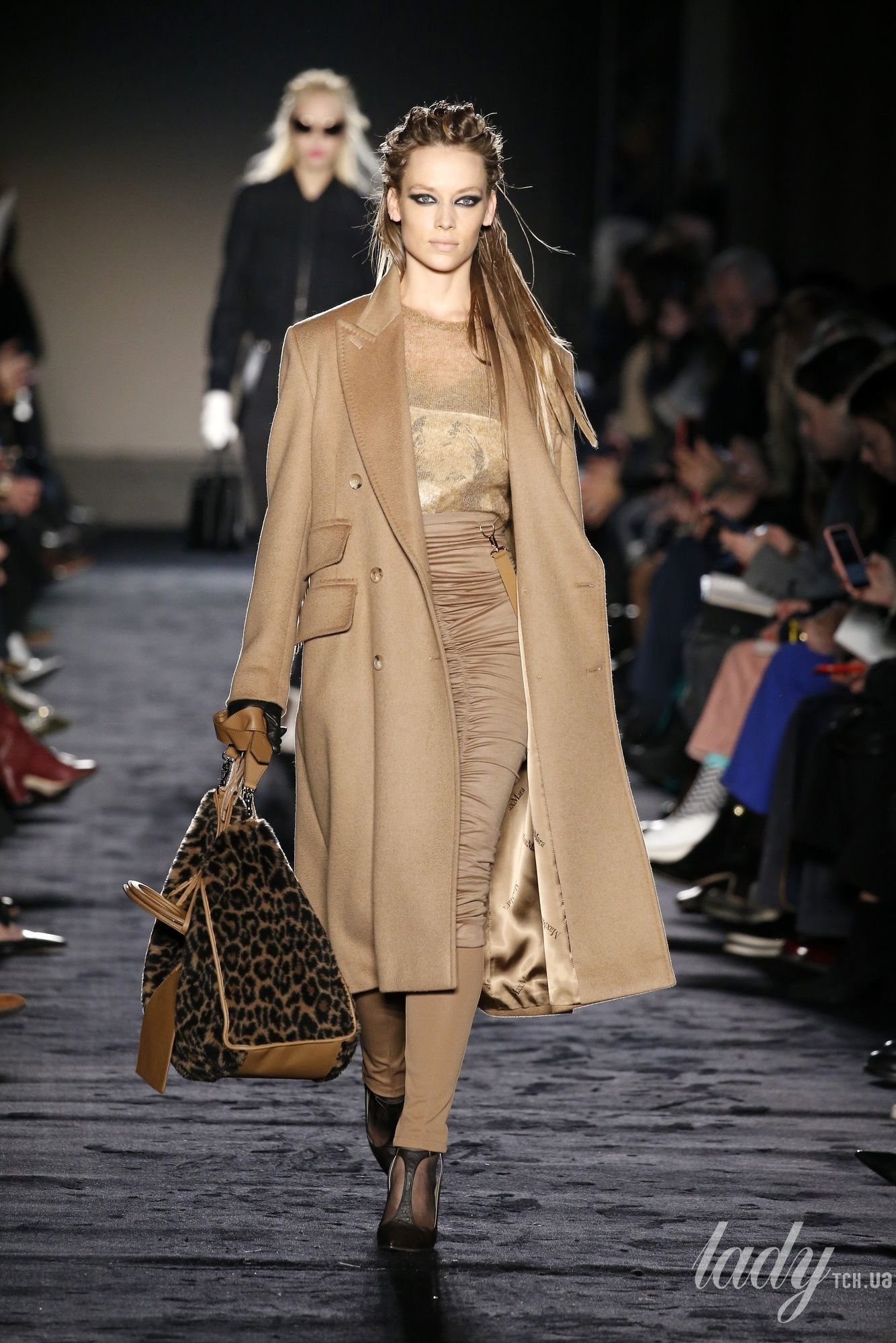Коллекция Max Mara прет-а-порте сезона осень-зима 2018-2019_22