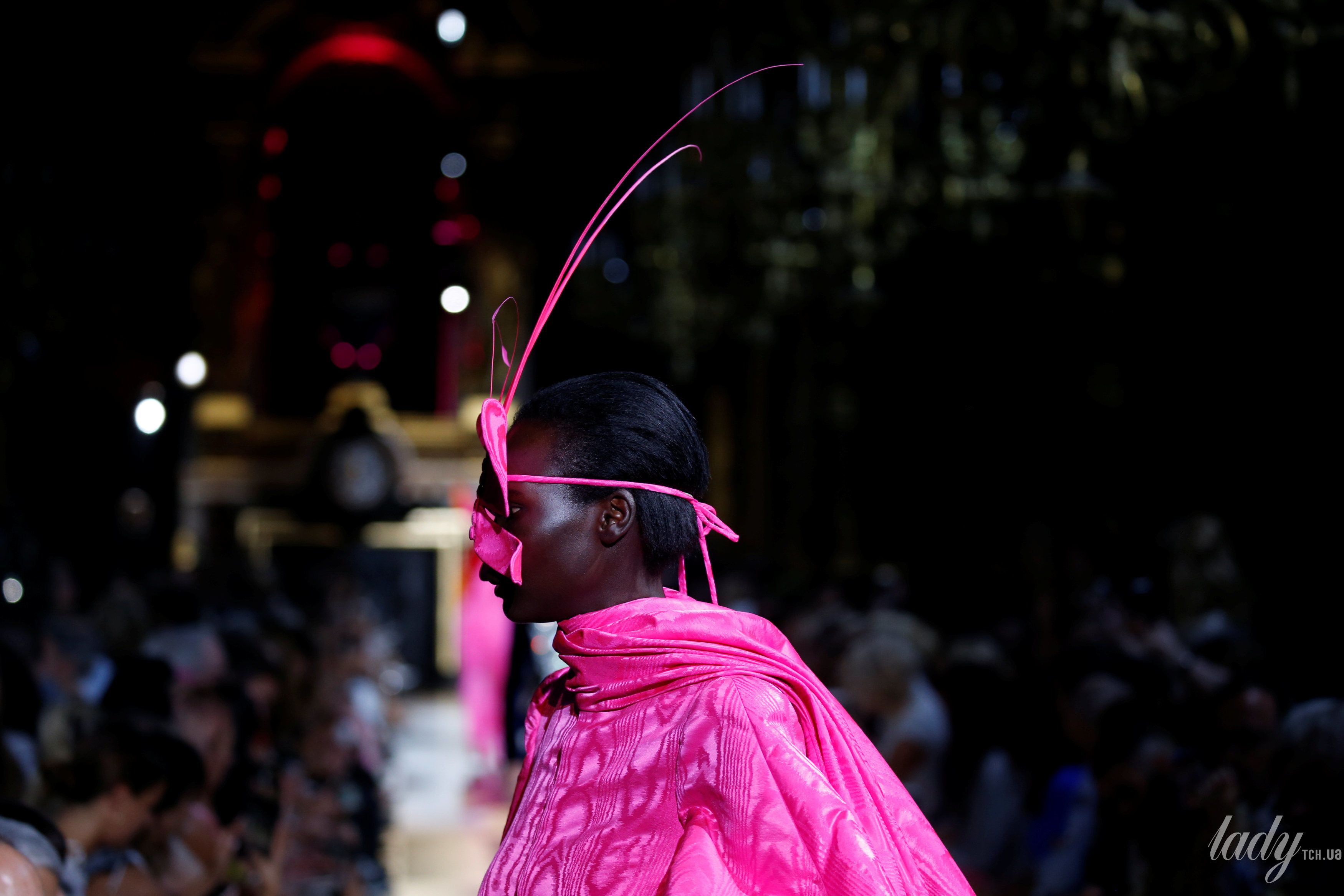 Коллекция Schiaparelli Haute Couture осень-зима 2018-2019_10