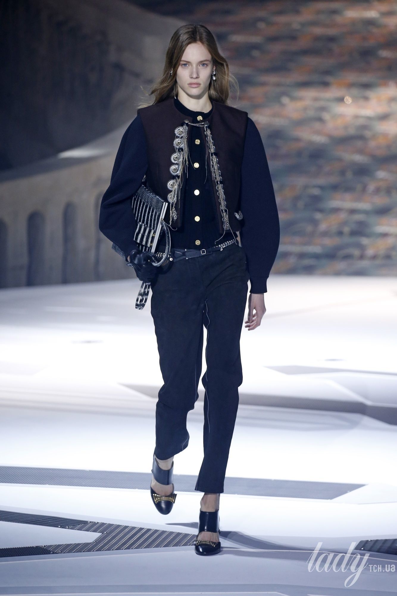 Коллекция Louis Vuitton прет-а-порте сезона осень-зима 2018-2019_9
