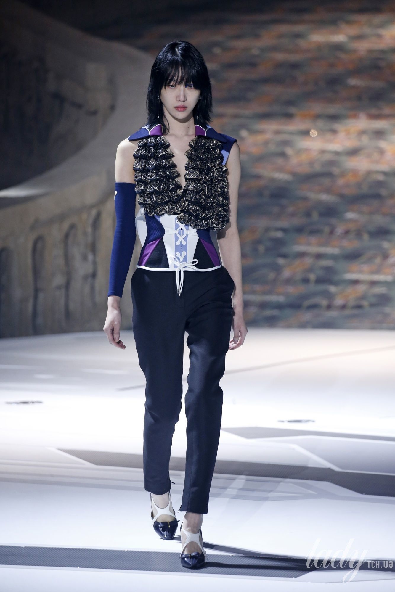 Коллекция Louis Vuitton прет-а-порте сезона осень-зима 2018-2019_41