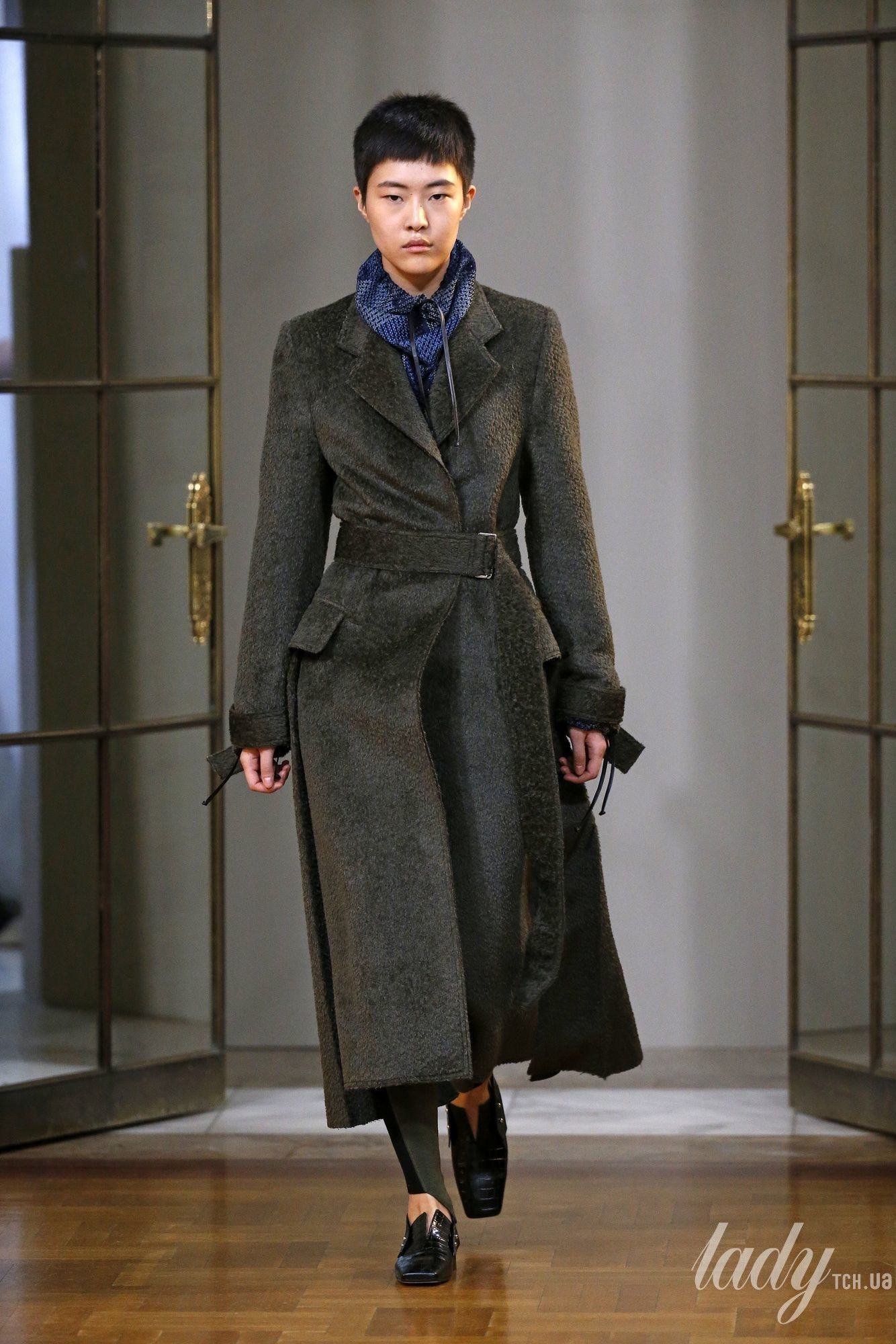Коллекция Victoria Beckham прет-а-порте сезона осень-зима 2018-2019_8