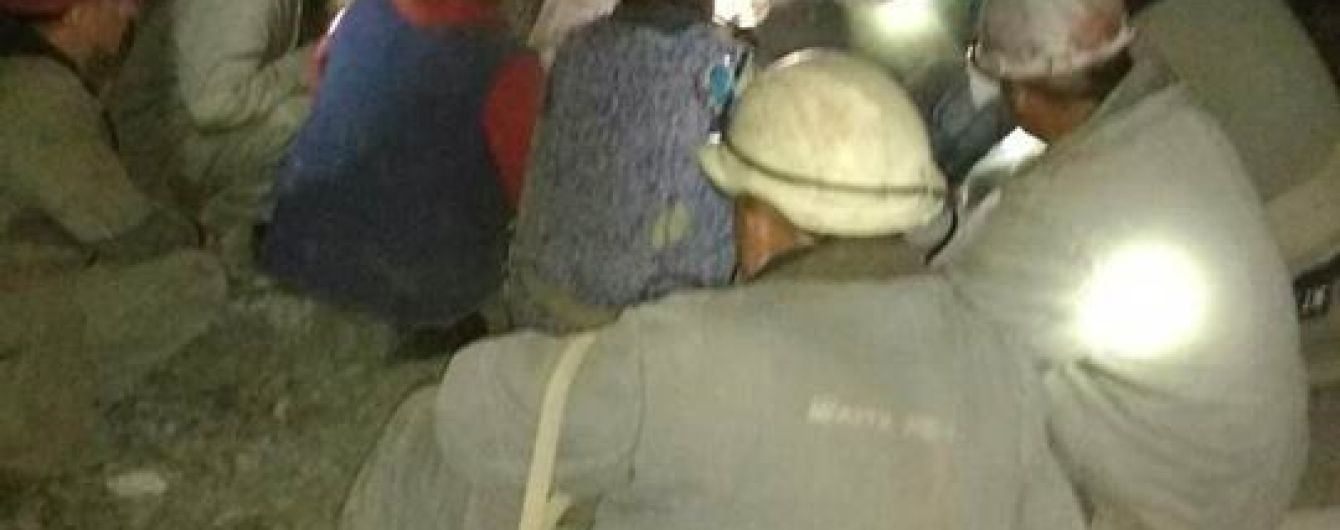 На Волыни горняки вторые сутки не поднимаются из шахты из-за долгов по зарплате