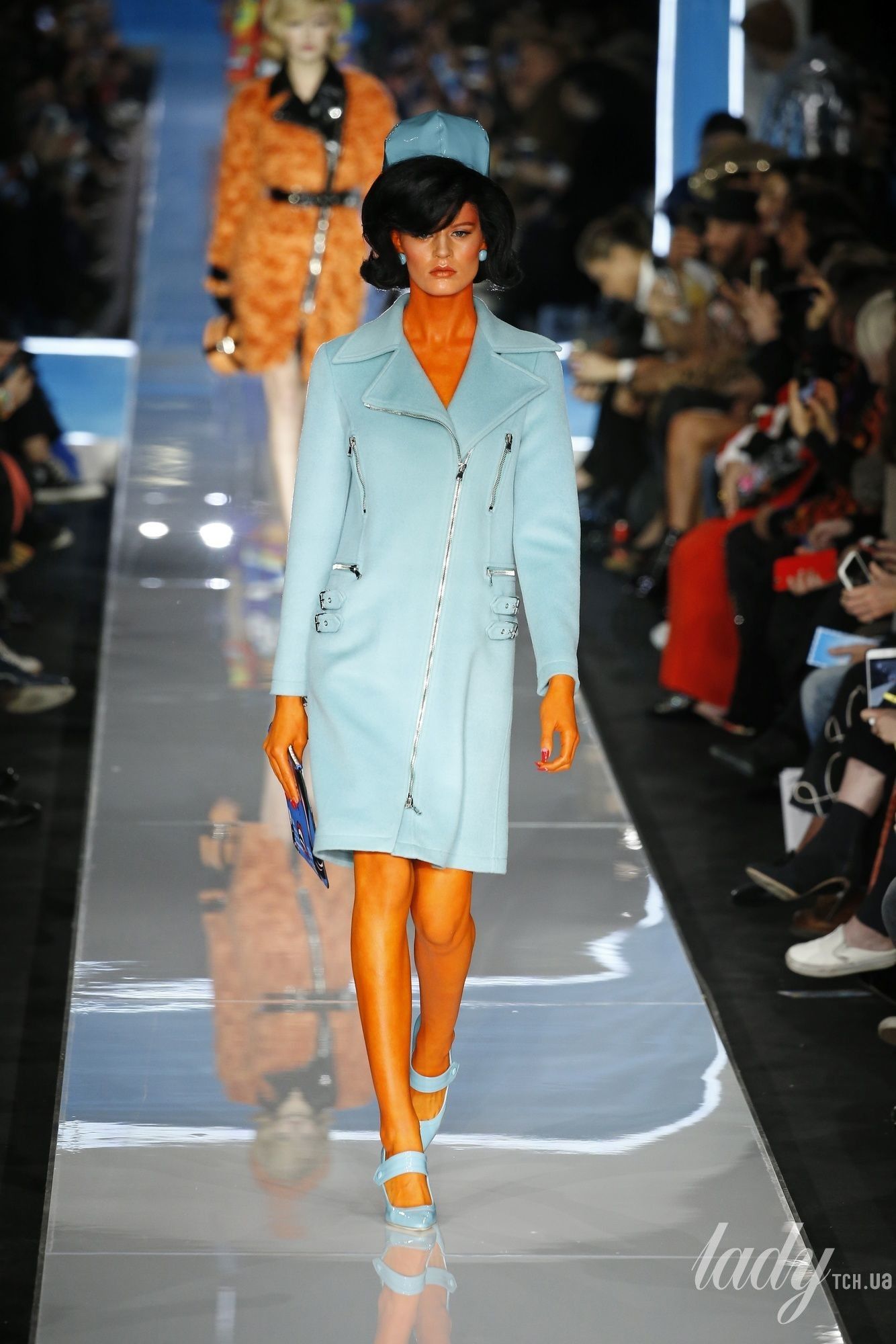 Коллекция Moschino прет-а-порте сезона осень-зима 2018-2019_5