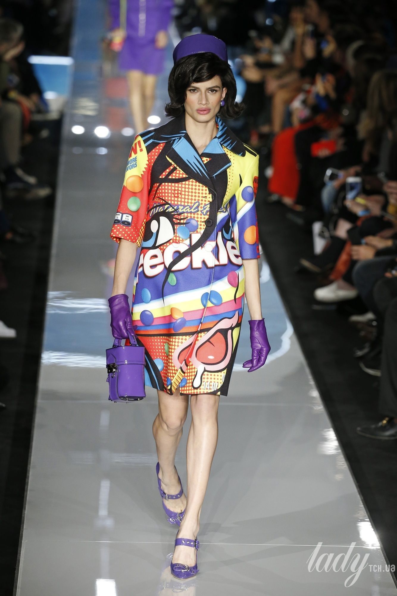 Коллекция Moschino прет-а-порте сезона осень-зима 2018-2019_7