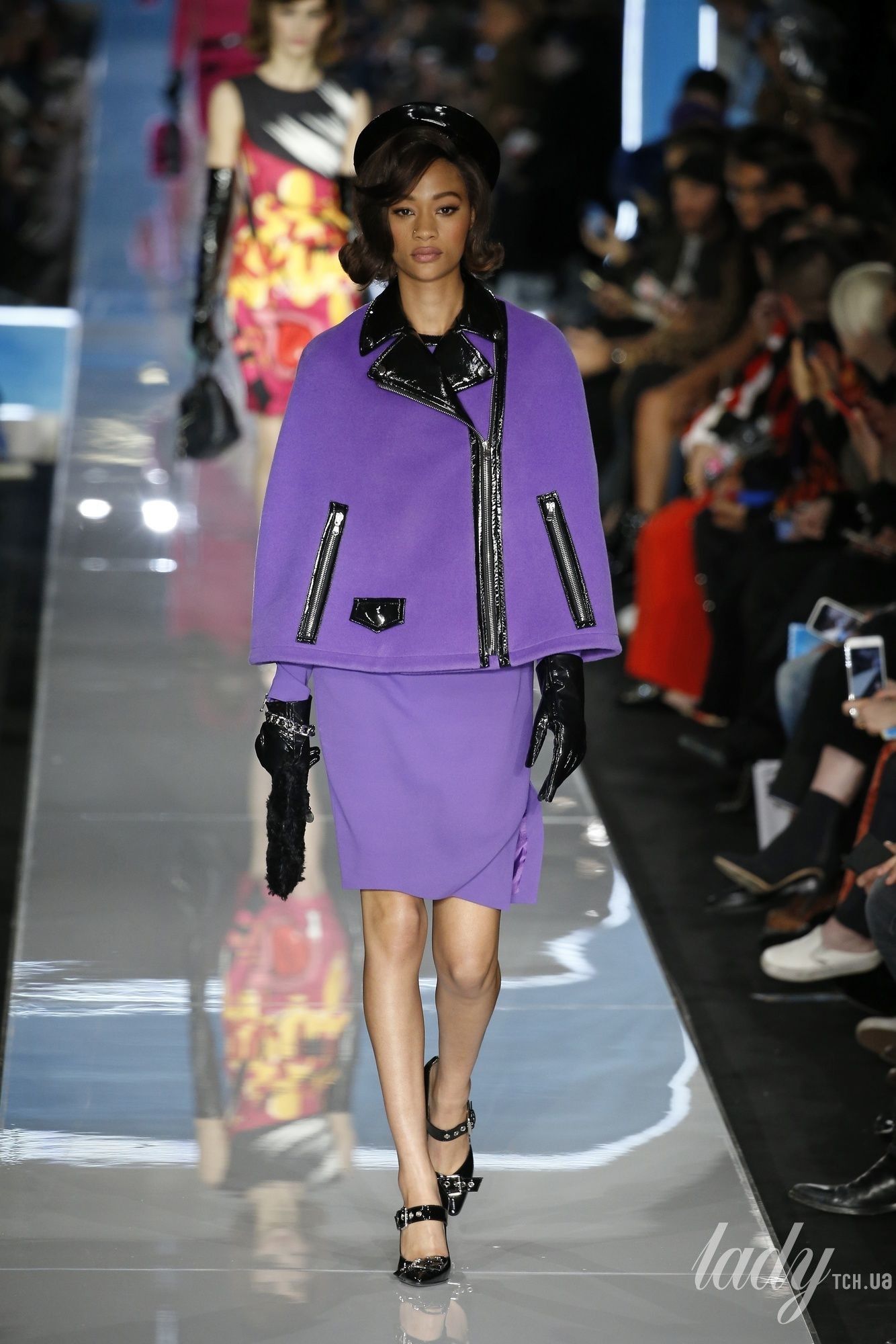 Коллекция Moschino прет-а-порте сезона осень-зима 2018-2019_15