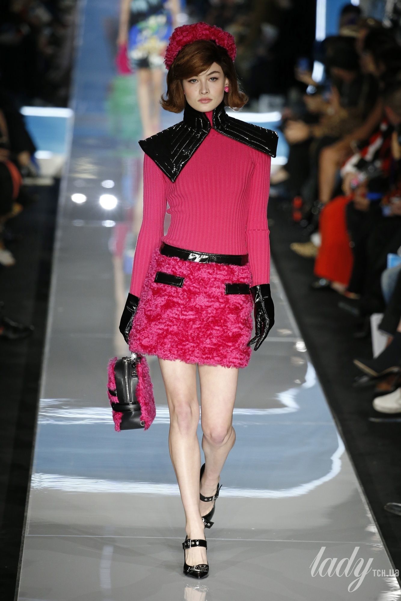 Коллекция Moschino прет-а-порте сезона осень-зима 2018-2019_17