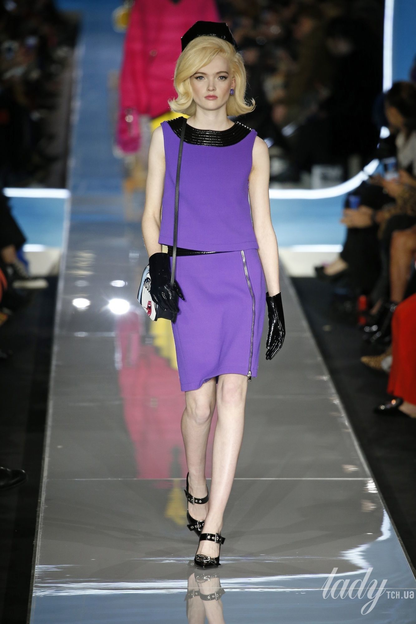Коллекция Moschino прет-а-порте сезона осень-зима 2018-2019_25