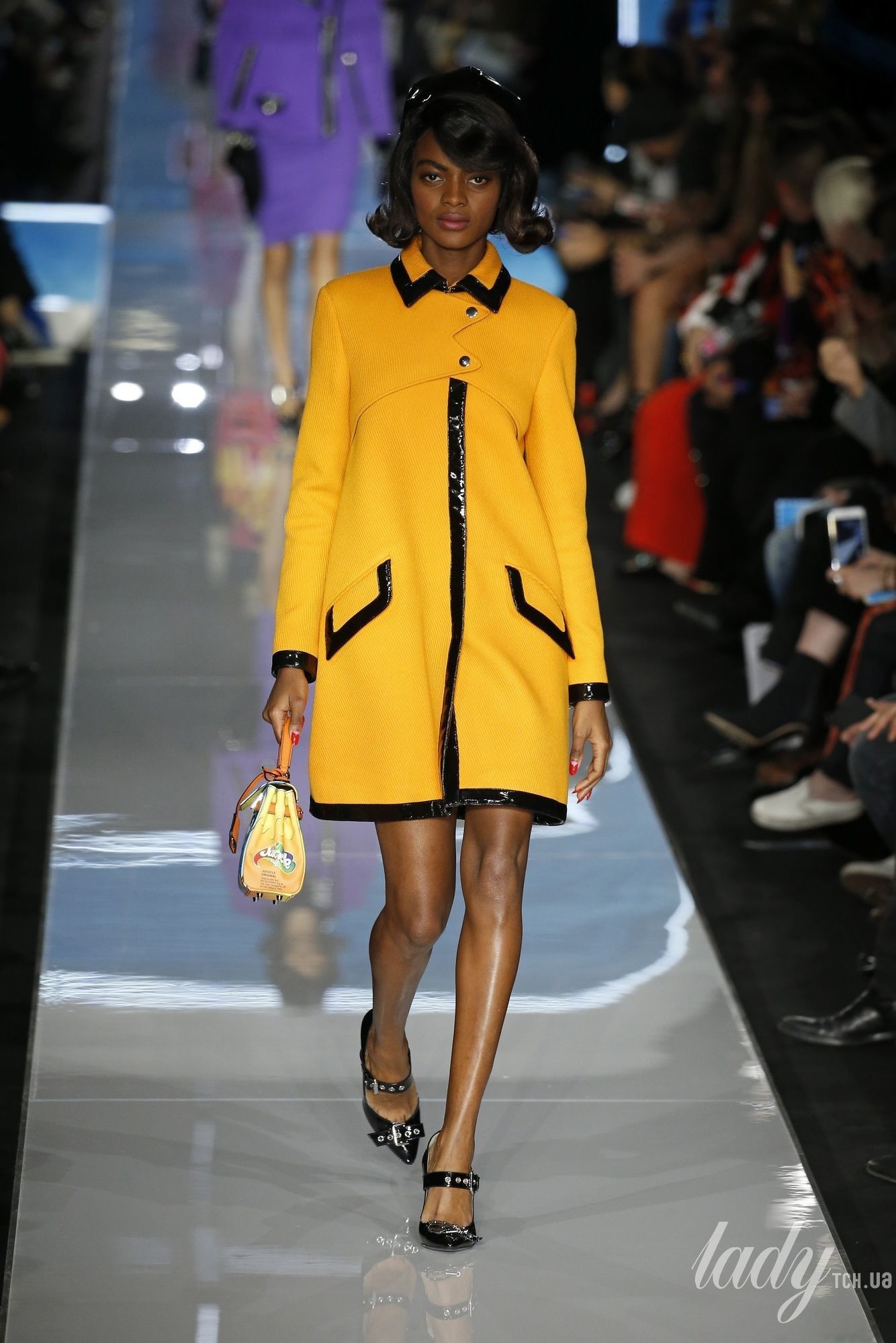 Коллекция Moschino прет-а-порте сезона осень-зима 2018-2019_14