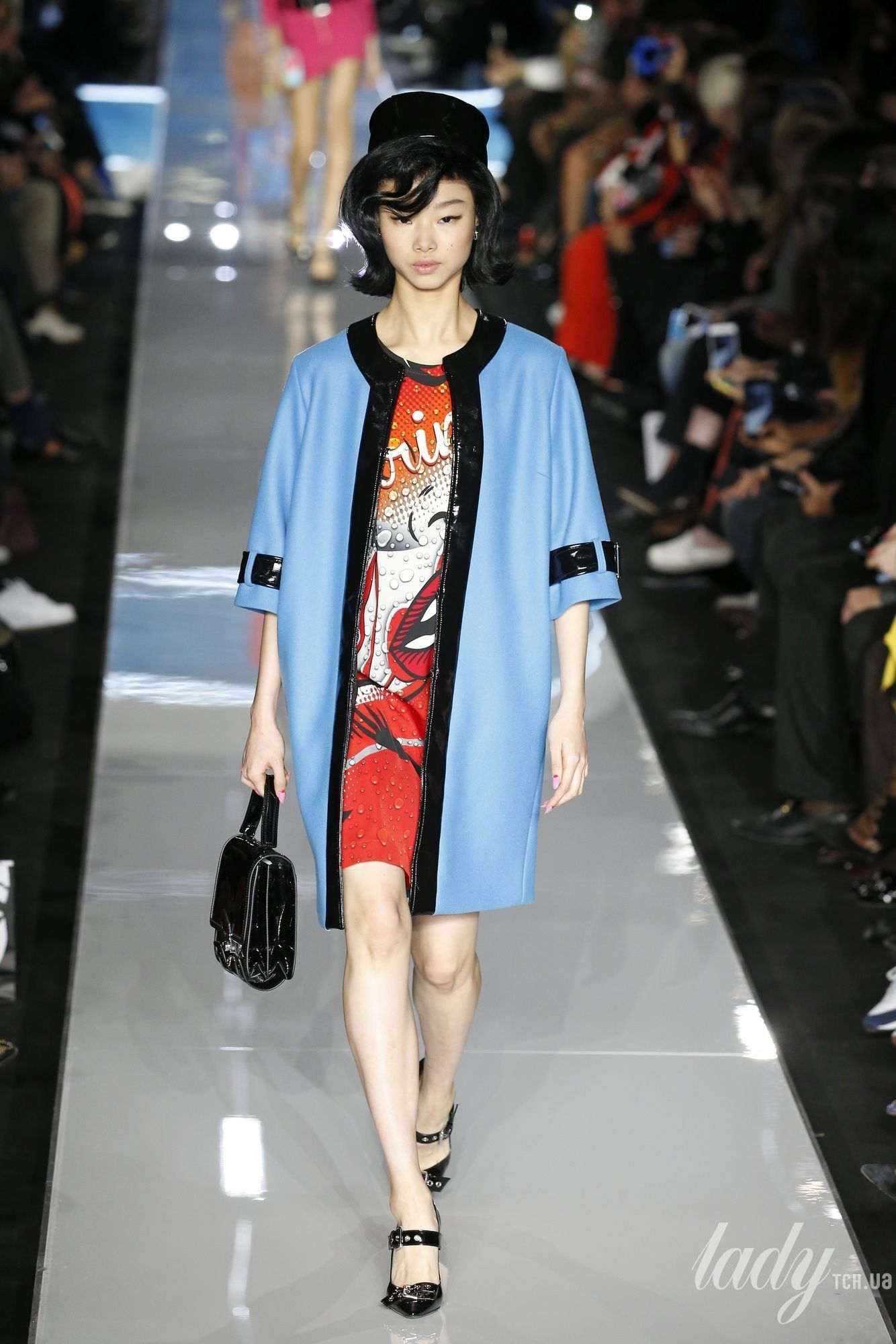 Коллекция Moschino прет-а-порте сезона осень-зима 2018-2019_11