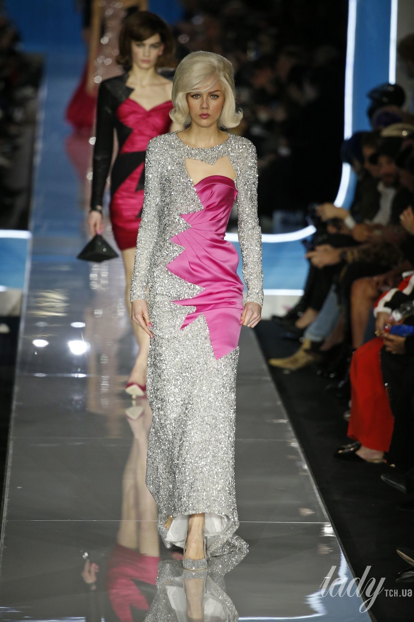Коллекция Moschino прет-а-порте сезона осень-зима 2018-2019_53