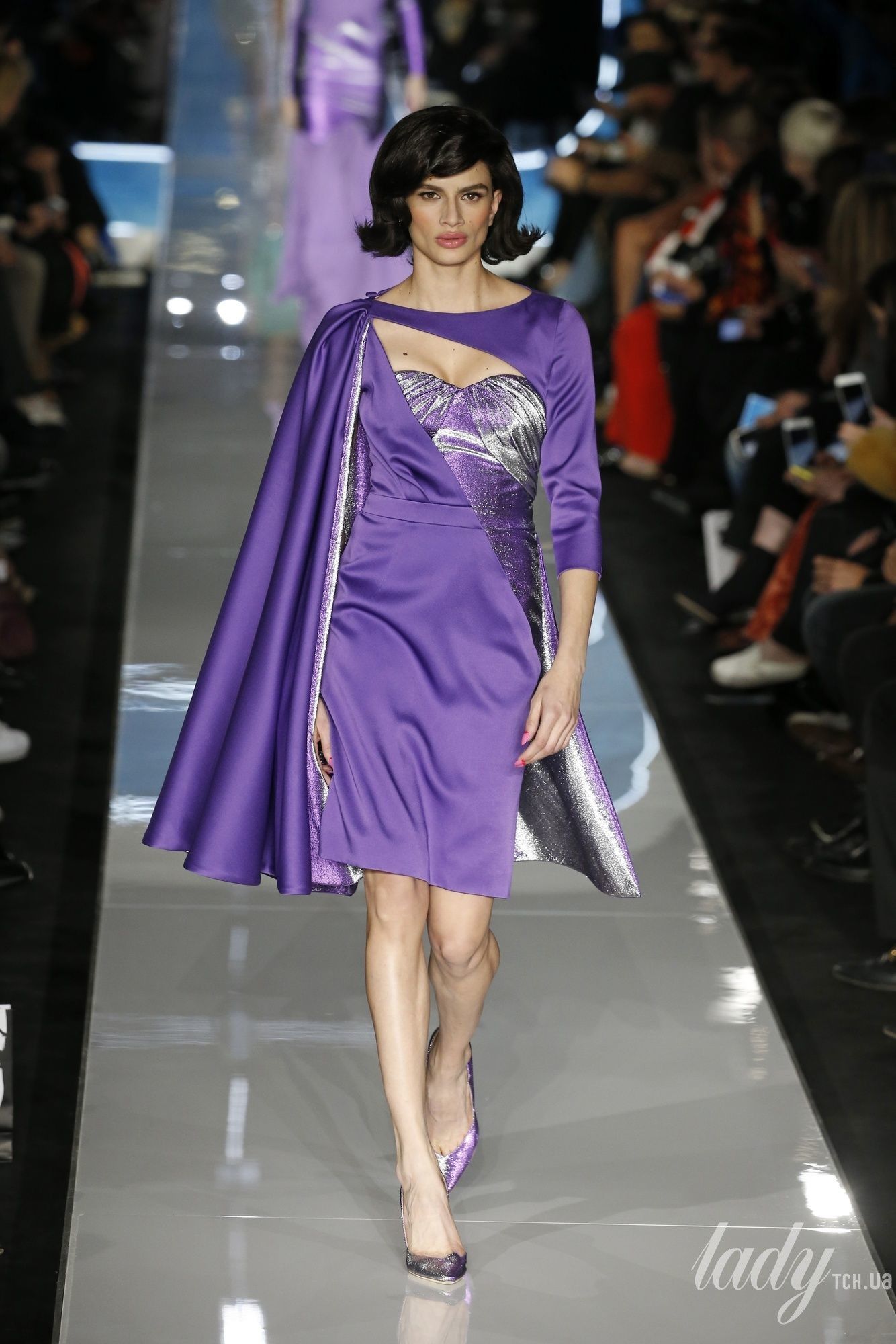 Коллекция Moschino прет-а-порте сезона осень-зима 2018-2019_47