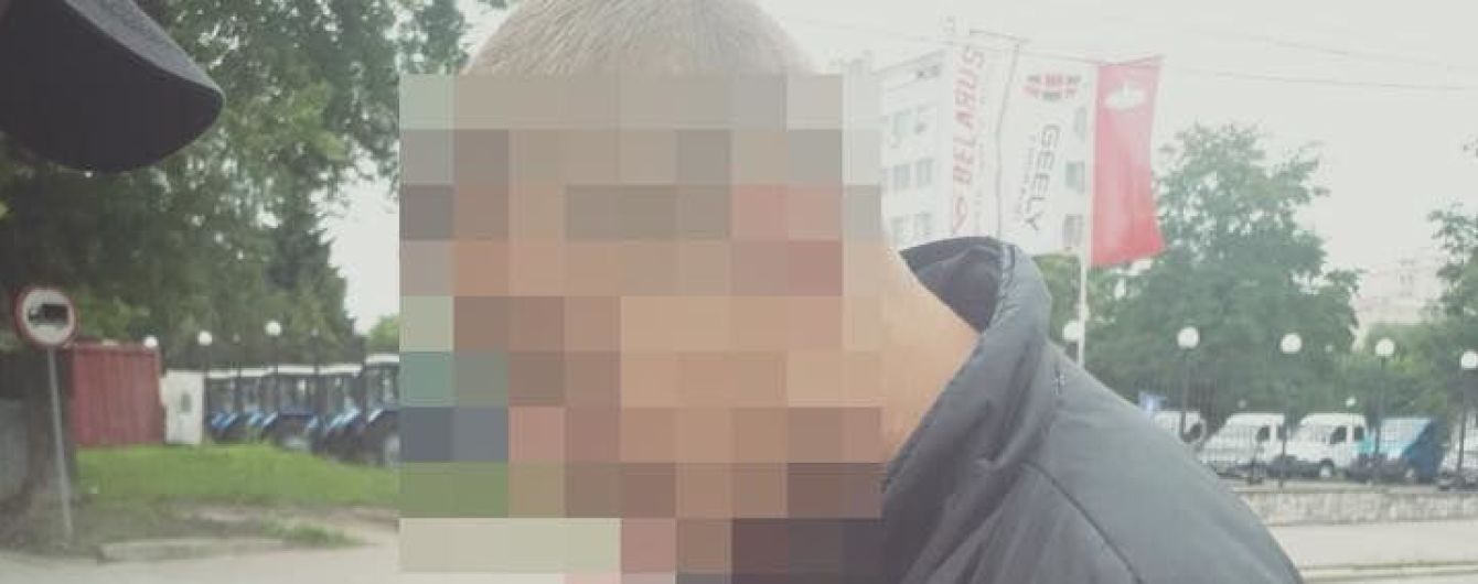 Во Львове преступник в розыске "спалился" из-за перехода дороги в неположенном месте