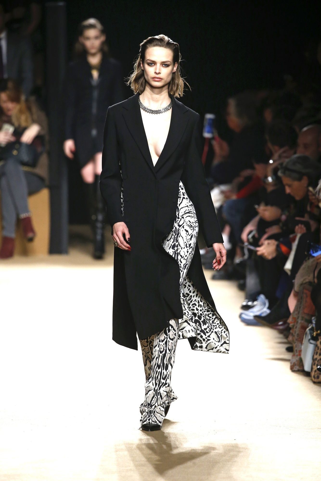 Коллекция Roberto Cavalli прет-а-порте сезона осень-зима 2018-2019_1