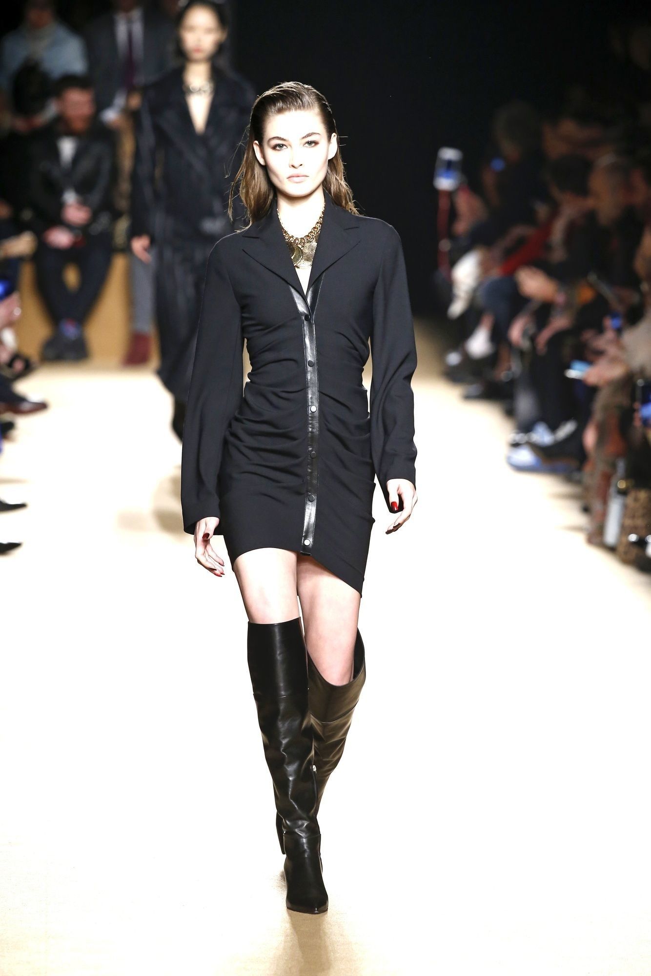 Коллекция Roberto Cavalli прет-а-порте сезона осень-зима 2018-2019_2
