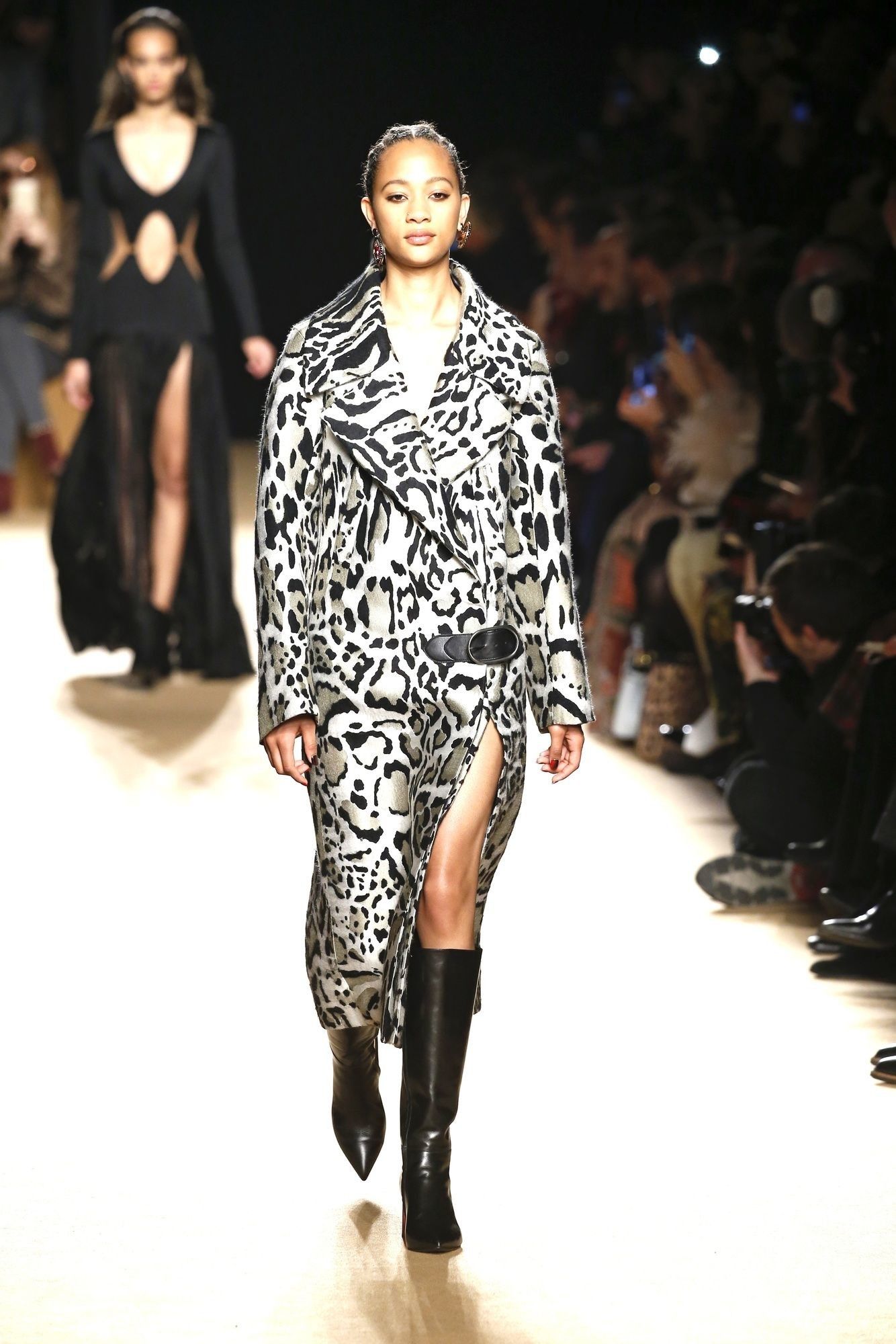 Коллекция Roberto Cavalli прет-а-порте сезона осень-зима 2018-2019_7