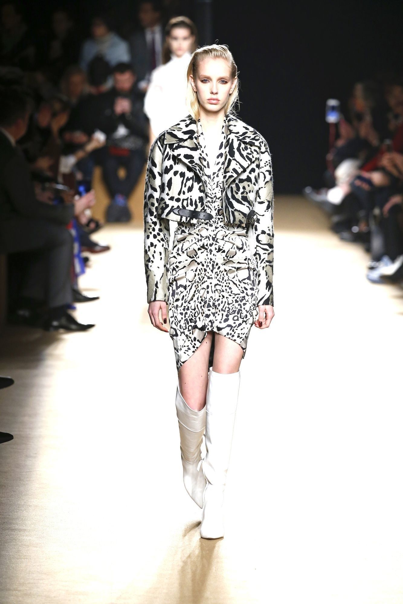 Коллекция Roberto Cavalli прет-а-порте сезона осень-зима 2018-2019_4
