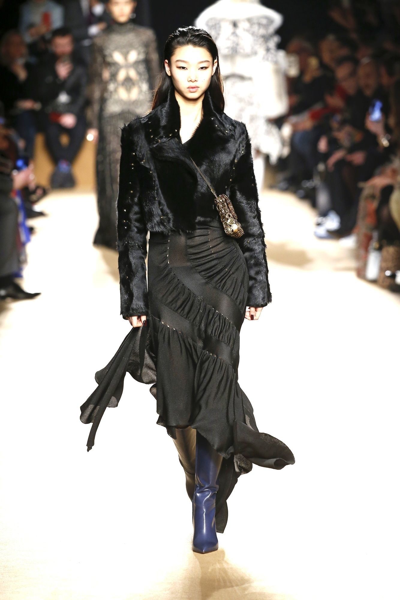 Коллекция Roberto Cavalli прет-а-порте сезона осень-зима 2018-2019_23
