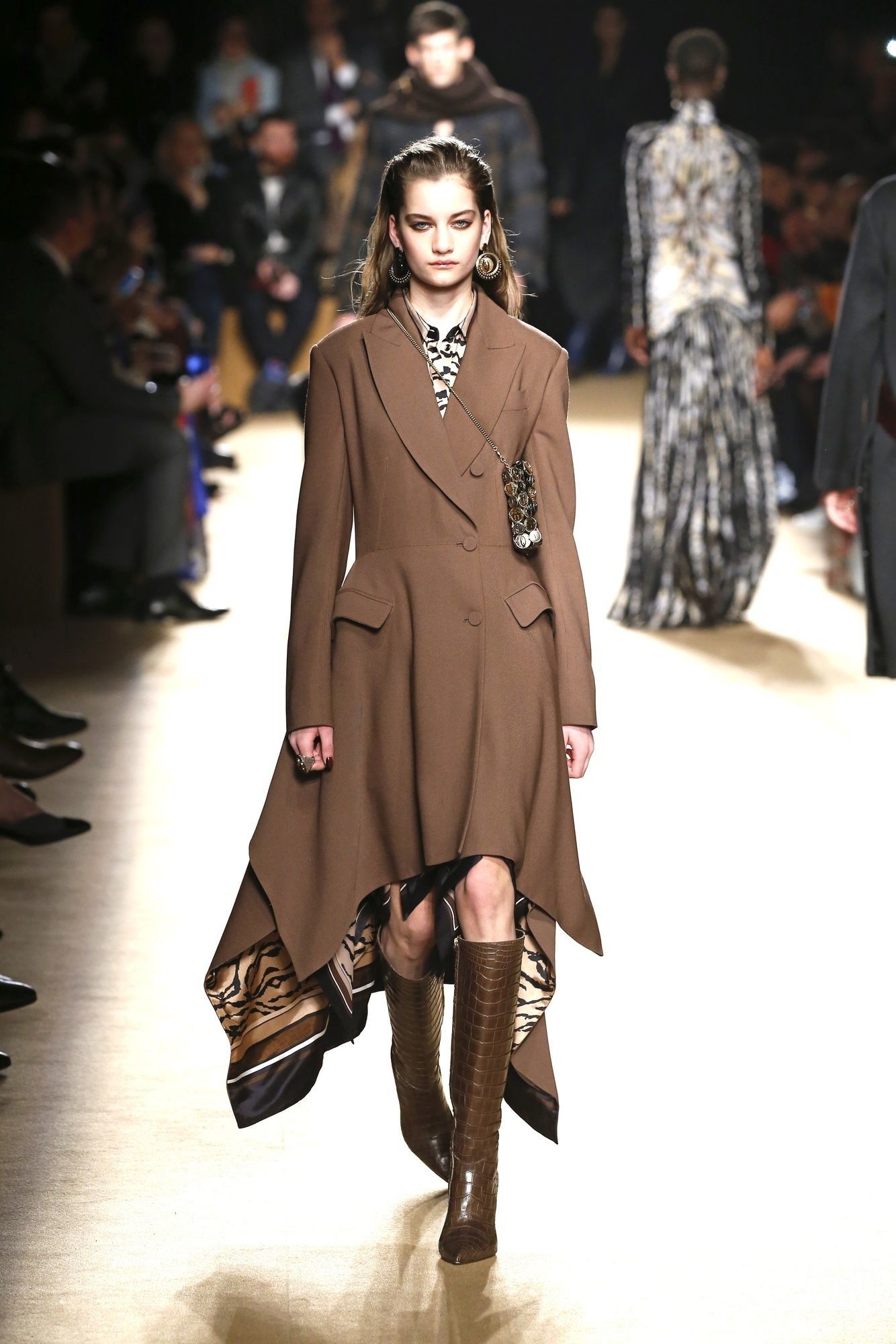Коллекция Roberto Cavalli прет-а-порте сезона осень-зима 2018-2019_21