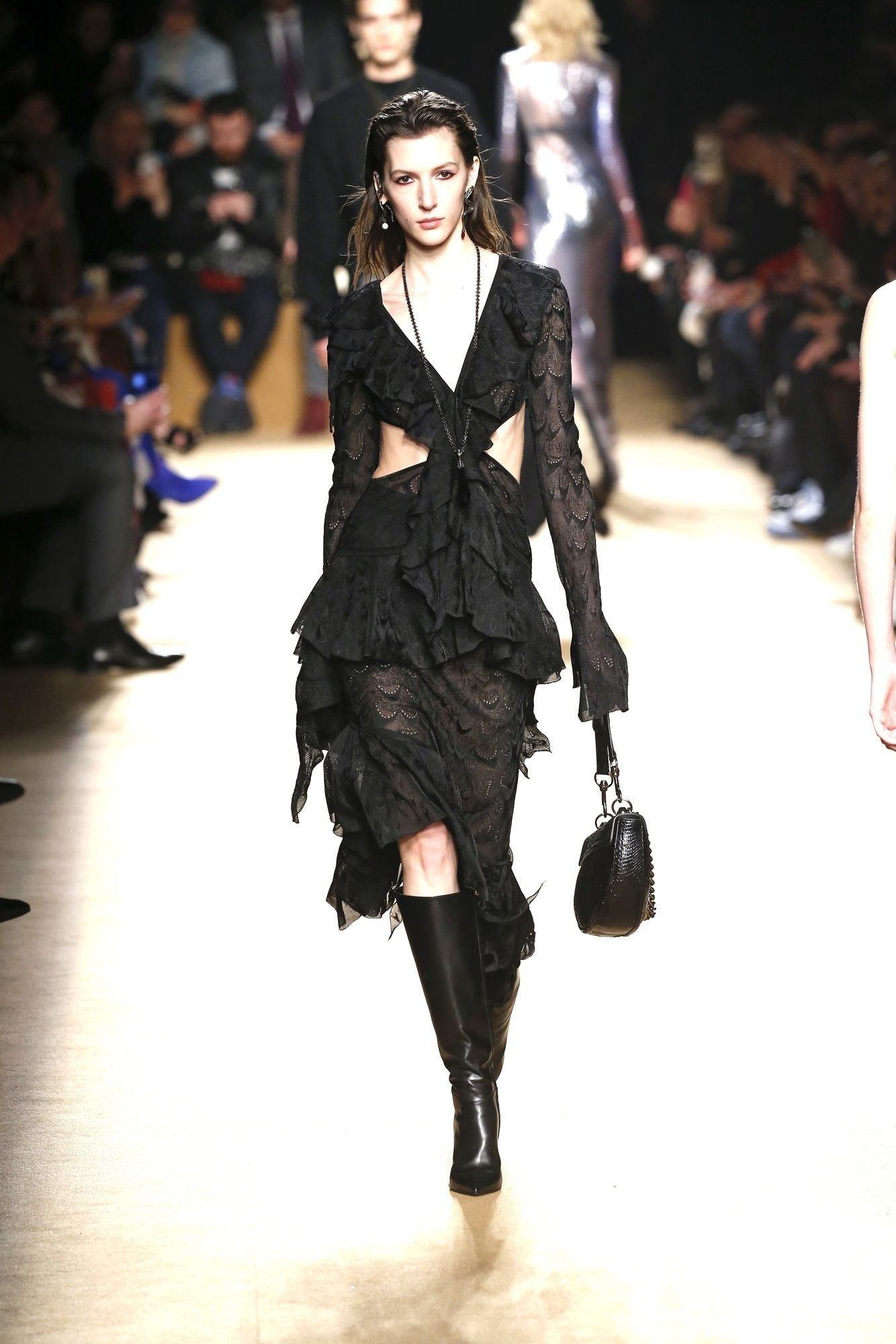 Коллекция Roberto Cavalli прет-а-порте сезона осень-зима 2018-2019_49