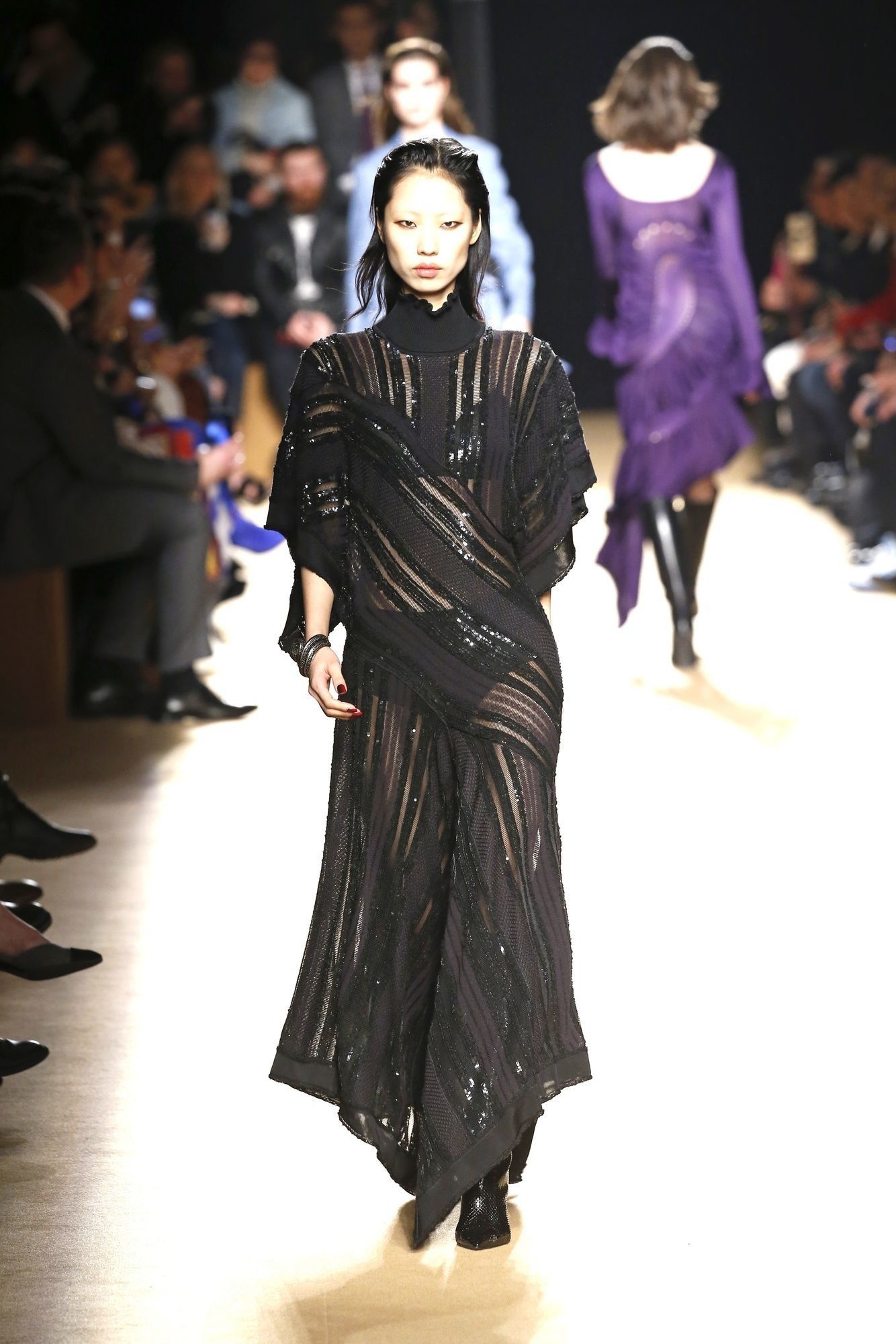 Коллекция Roberto Cavalli прет-а-порте сезона осень-зима 2018-2019_53