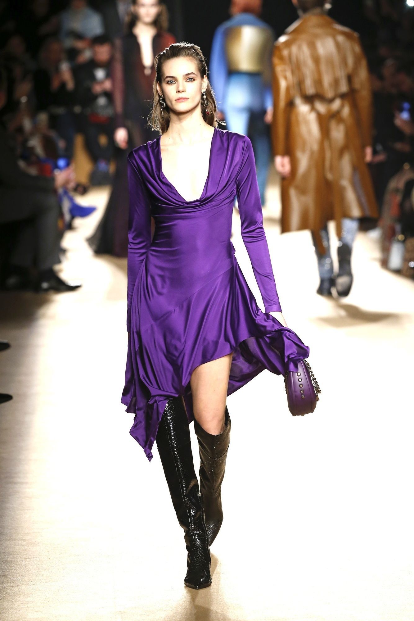 Коллекция Roberto Cavalli прет-а-порте сезона осень-зима 2018-2019_47