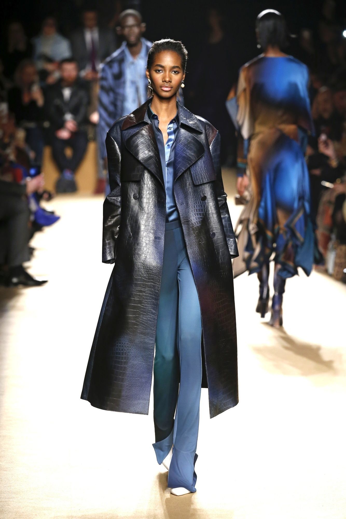 Коллекция Roberto Cavalli прет-а-порте сезона осень-зима 2018-2019_40