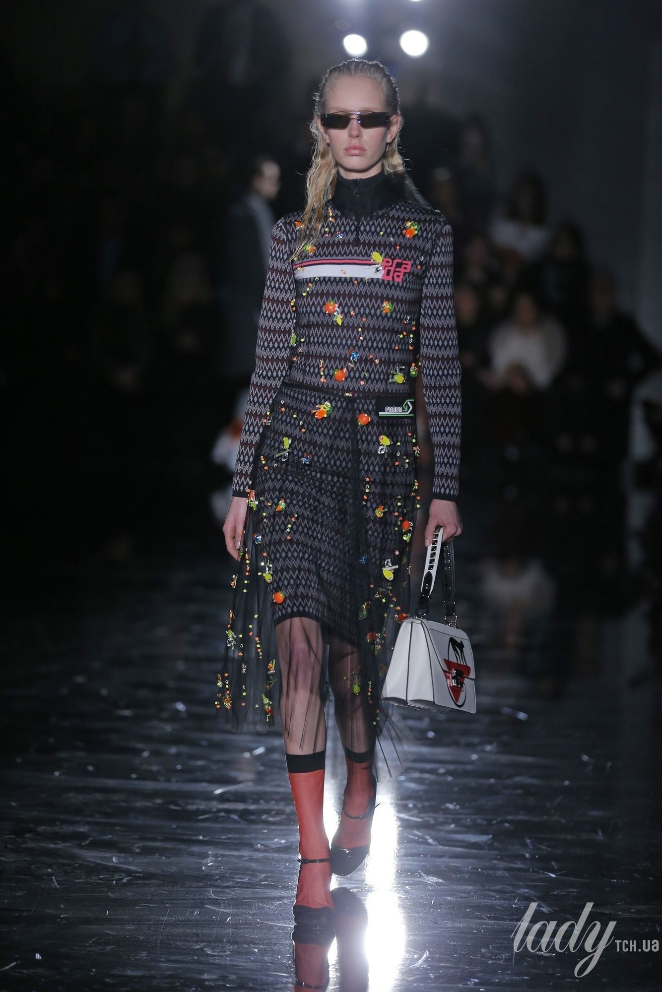 Коллекция Prada прет-а-порте сезона осень-зима 2018-2019_17