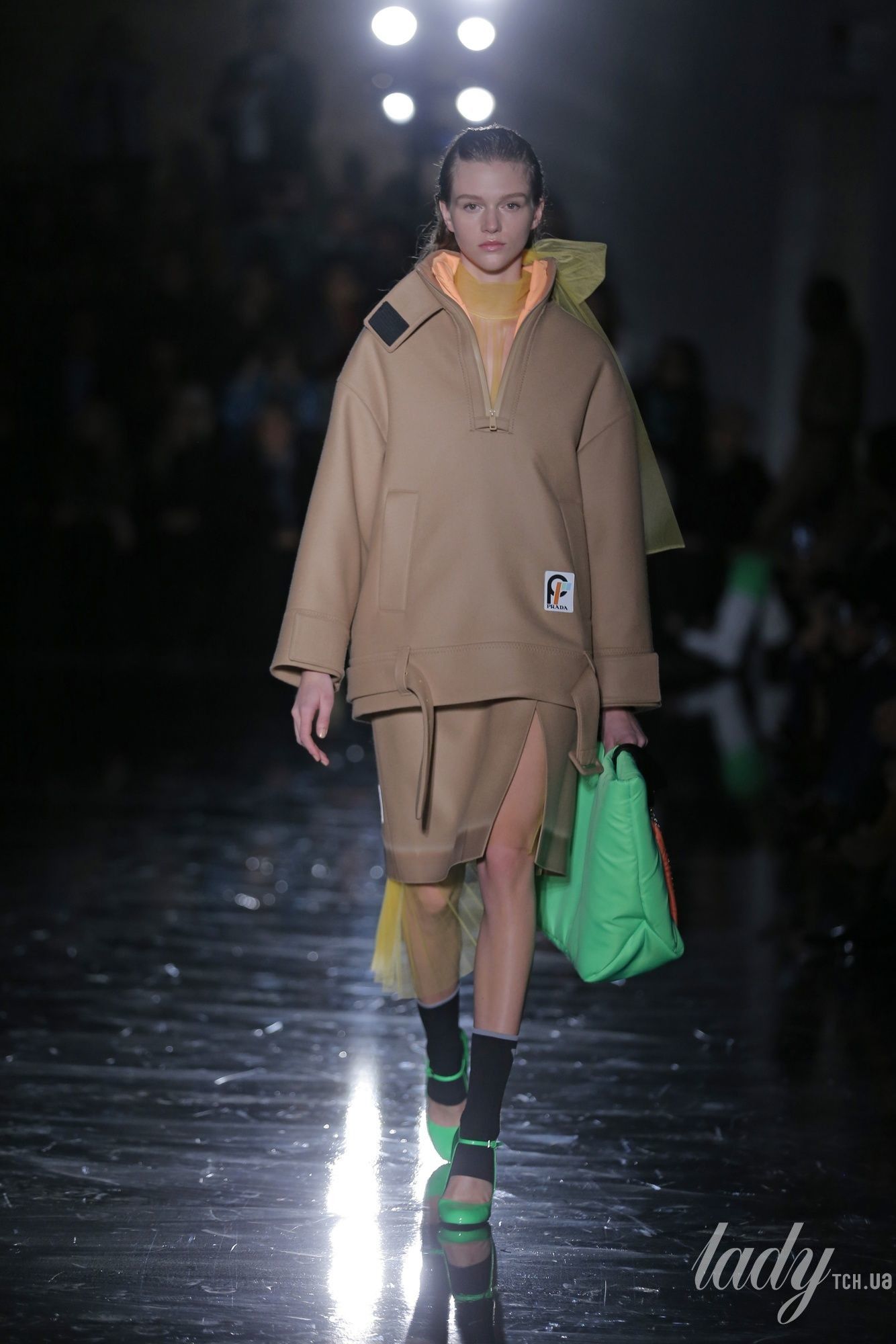 Коллекция Prada прет-а-порте сезона осень-зима 2018-2019_12