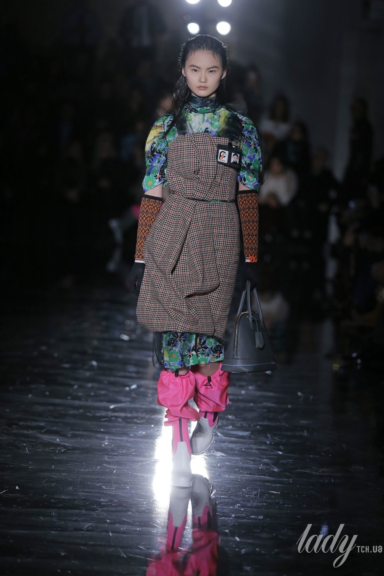Коллекция Prada прет-а-порте сезона осень-зима 2018-2019_16