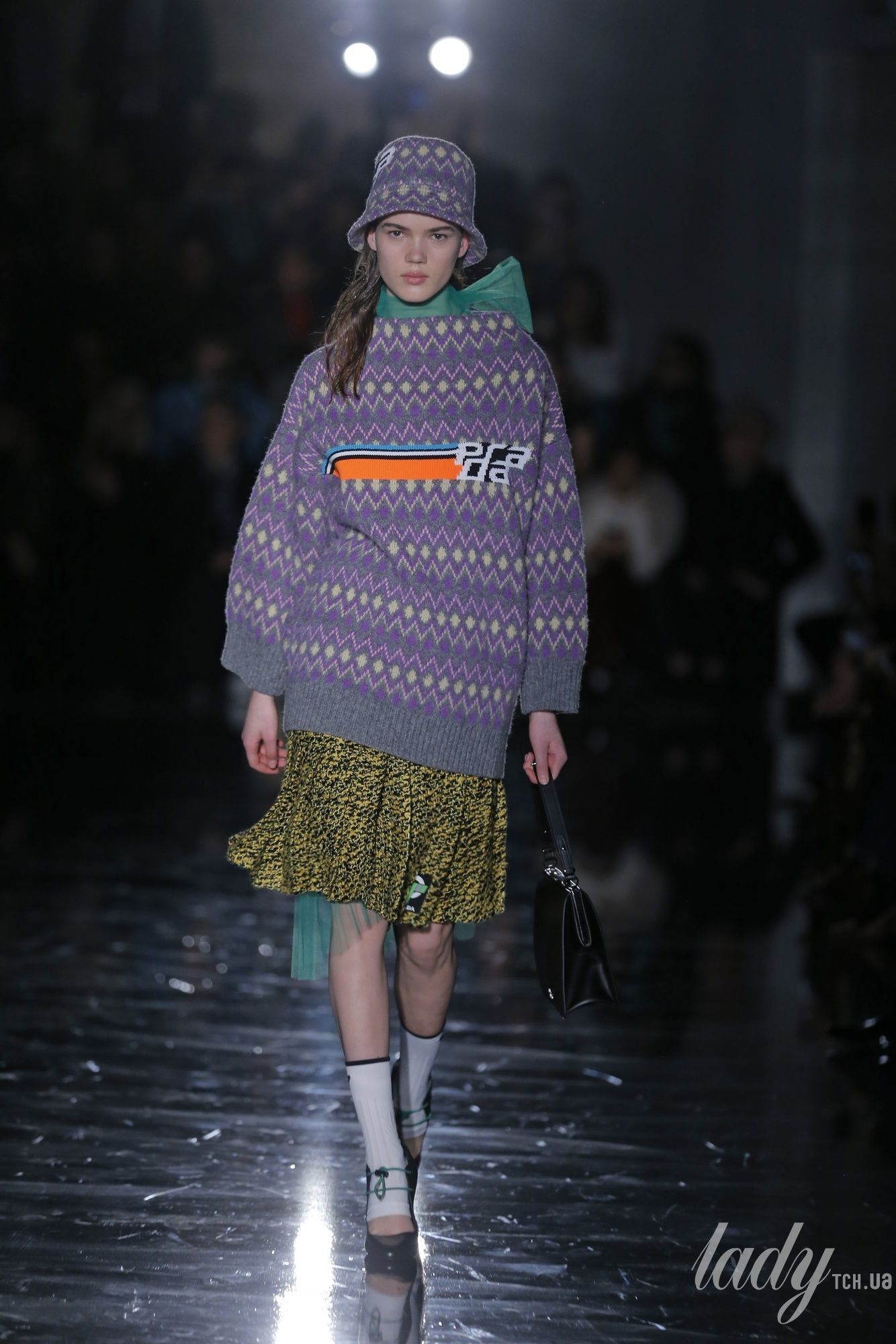 Коллекция Prada прет-а-порте сезона осень-зима 2018-2019_28