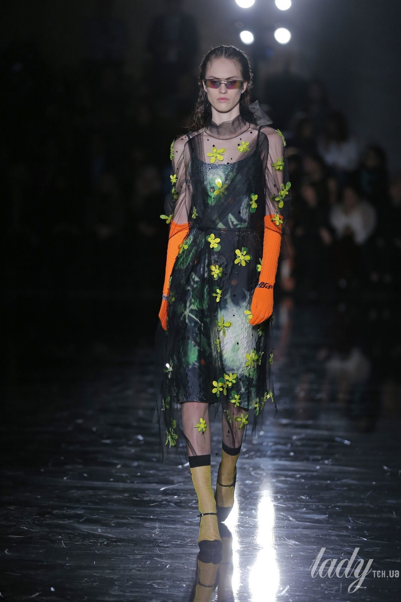 Коллекция Prada прет-а-порте сезона осень-зима 2018-2019_37
