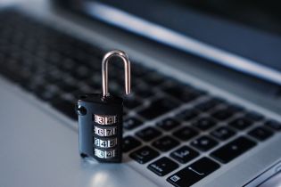 СНБО будет бороться с киберугрозами вместе с самыми известными технокомпаниями США